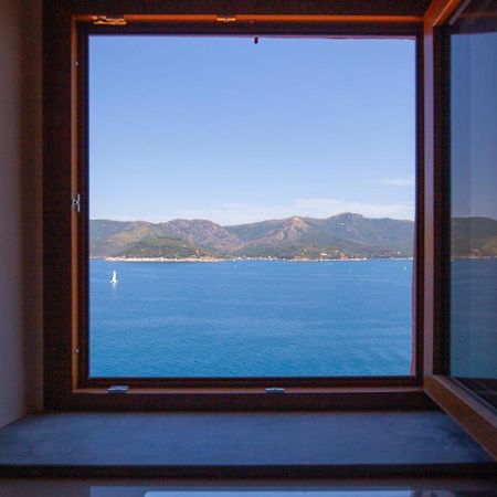 Helloelba Appartamento Il Faro Portoferraio Exteriör bild