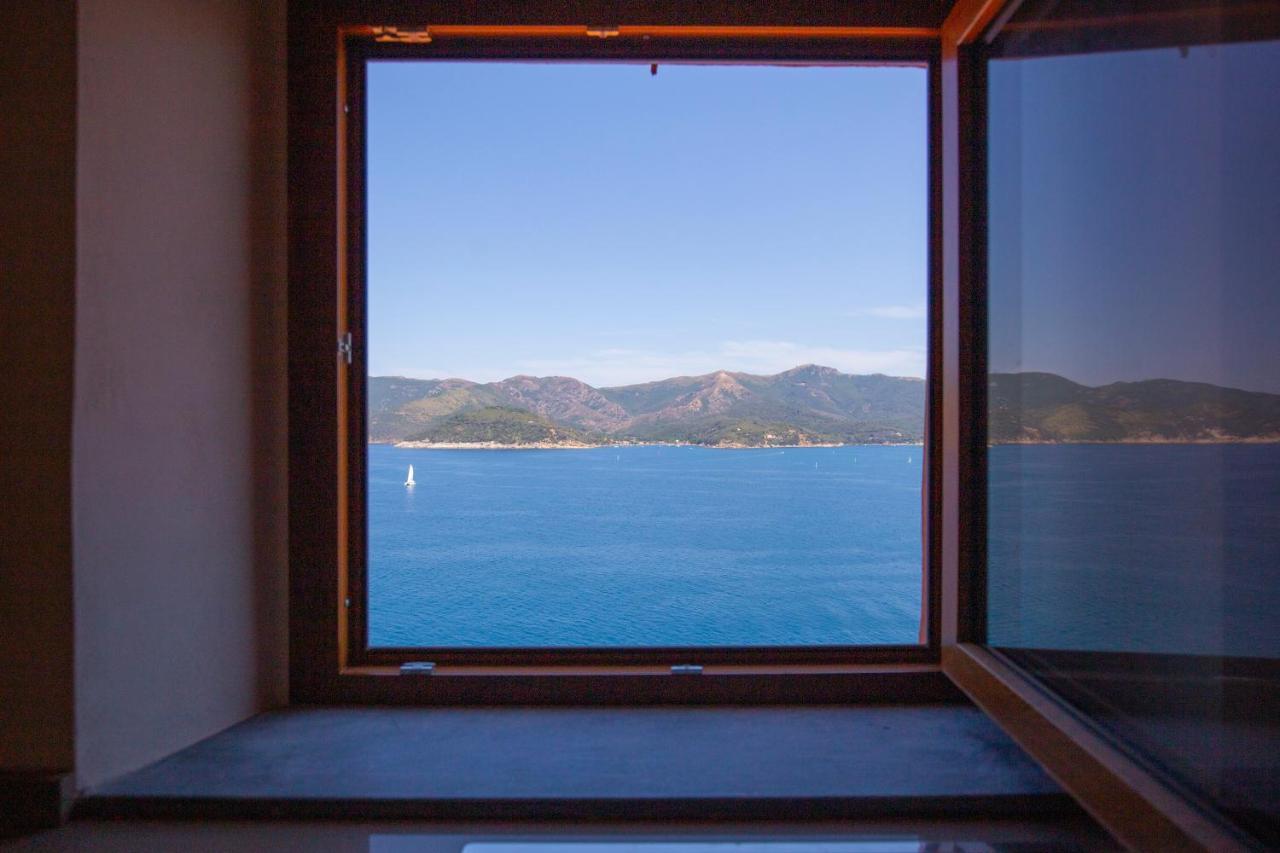 Helloelba Appartamento Il Faro Portoferraio Exteriör bild