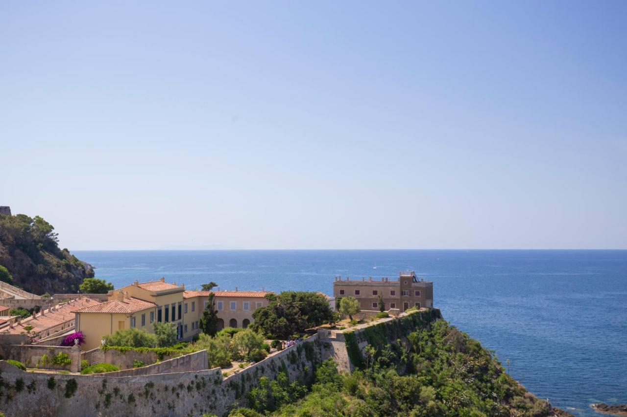 Helloelba Appartamento Il Faro Portoferraio Exteriör bild