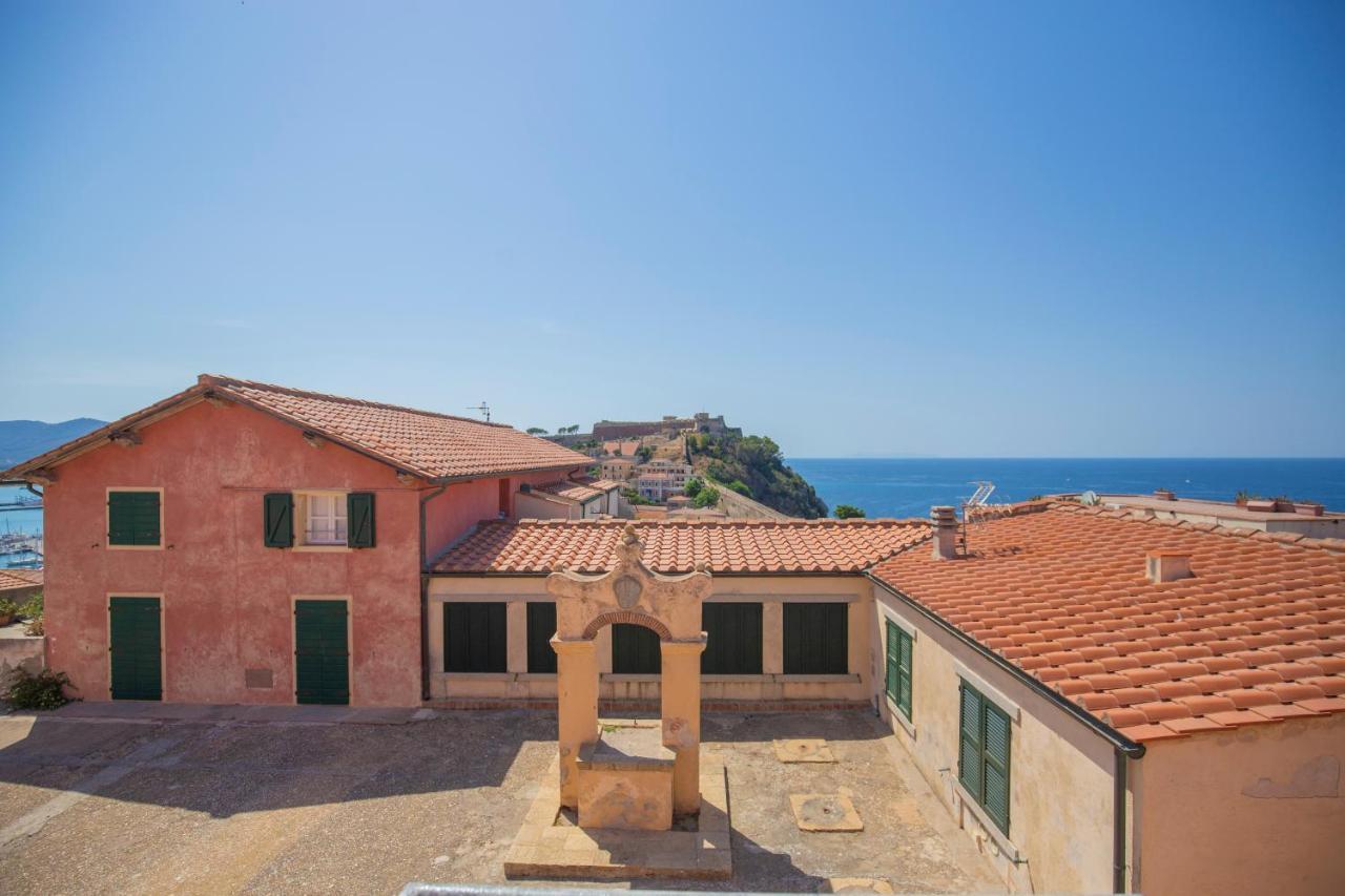 Helloelba Appartamento Il Faro Portoferraio Exteriör bild